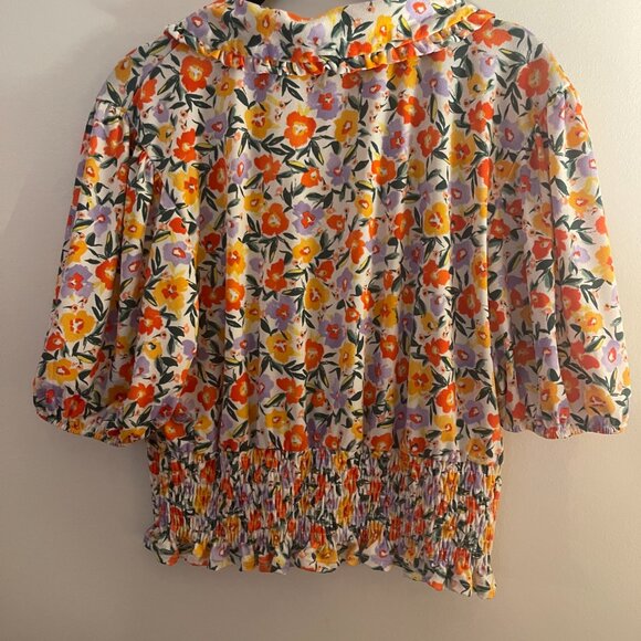 S.C. Society Cute, floral cropped blouse with peter pan collar, Large - Picture 2 of 5